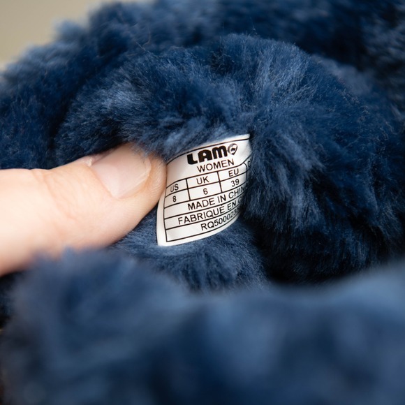 LAMO W Sz 8 NEW! Willow Navy Winter Boots Suede Faux Fur Yarn Stitched Accents - Picture 4 of 6
